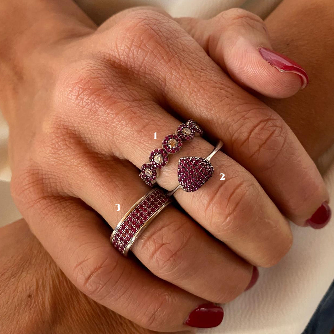 Crimson Heart, eternity, infinity links